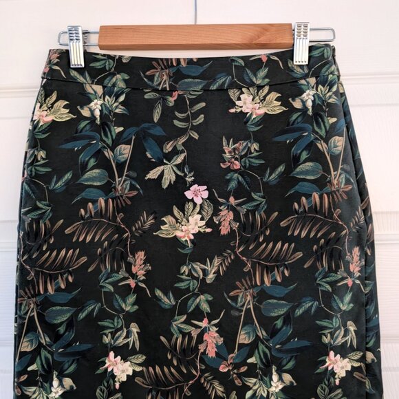 RW&CO mini skirt green floral print size 0 - Picture 2 of 16